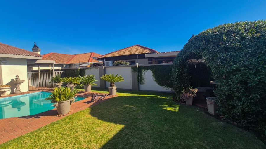 4 Bedroom Property for Sale in Baillie Park North West